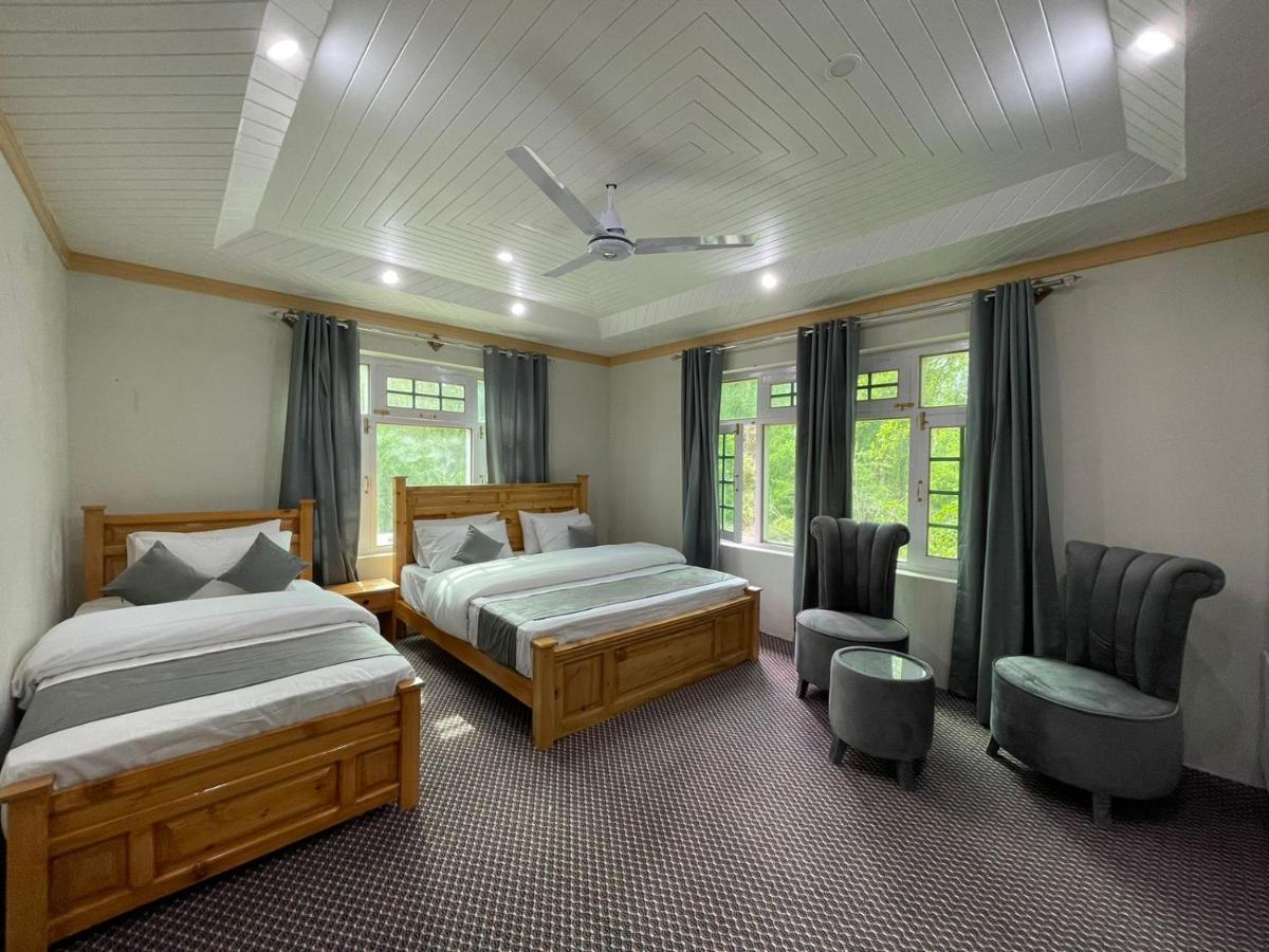 Skardu Saraye Hotel & Resort Dış mekan fotoğraf