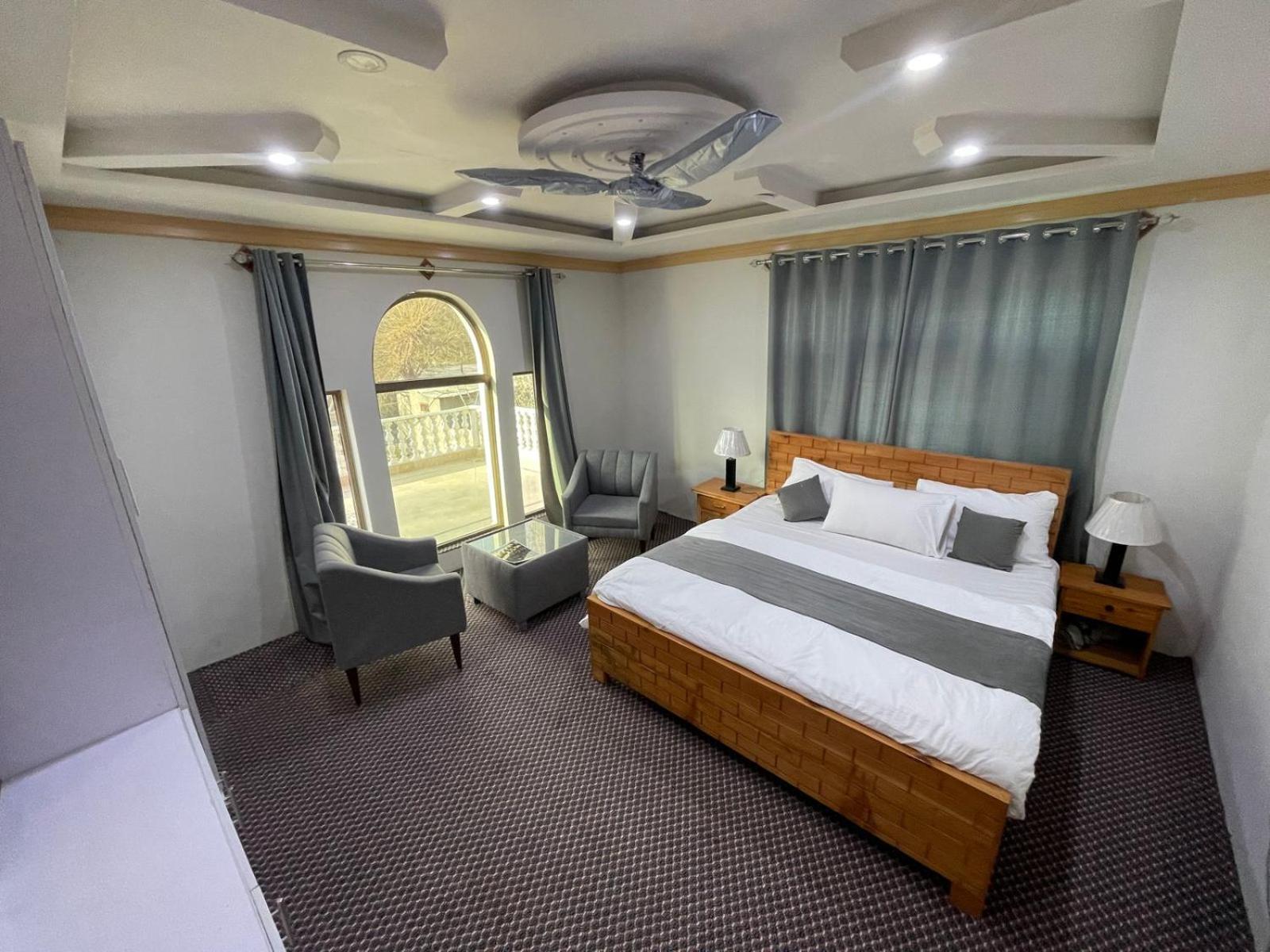 Skardu Saraye Hotel & Resort Dış mekan fotoğraf