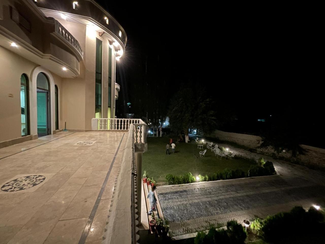 Skardu Saraye Hotel & Resort Dış mekan fotoğraf
